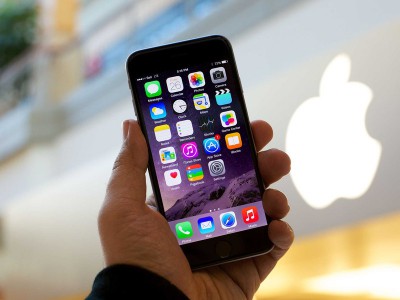Apple снижает цены на iPhone в России